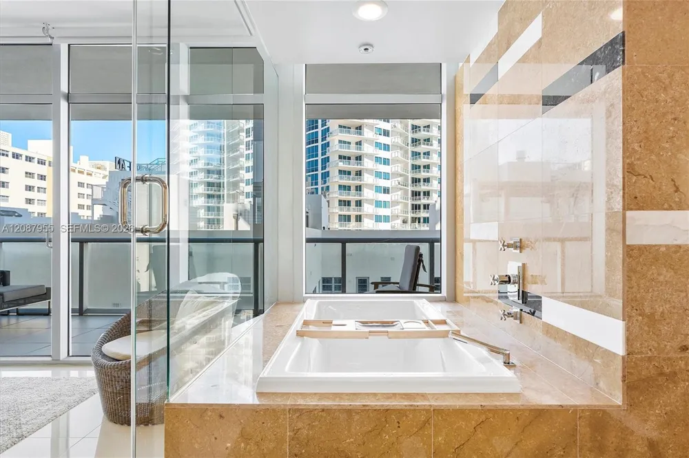 3737 Collins Ave #S-804 Miami Beach, FL 33140