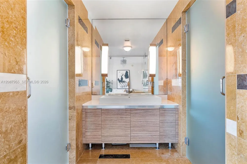 3737 Collins Ave #S-804 Miami Beach, FL 33140