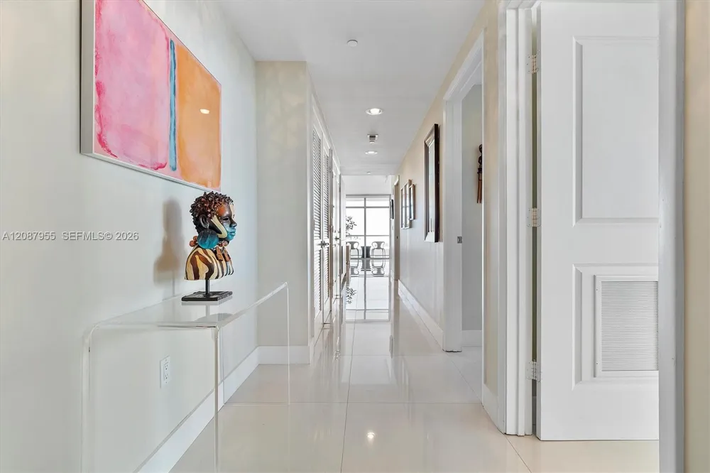 3737 Collins Ave #S-804 Miami Beach, FL 33140