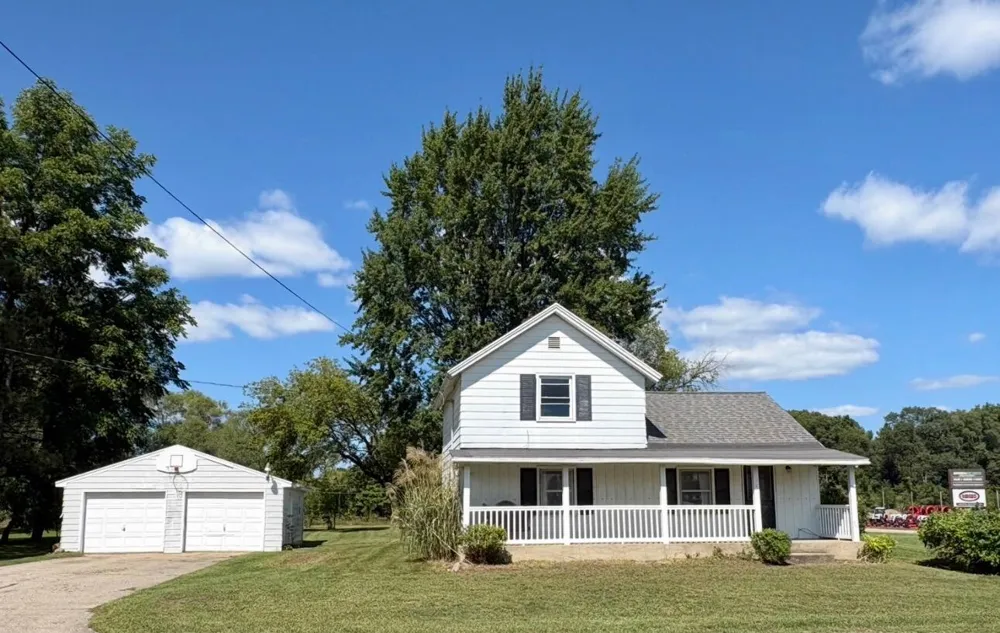 415 W 136th Street Grant, MI 49327