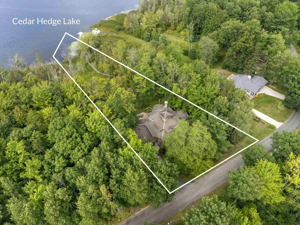10376 Harmony Drive Green Lake Township, MI 49643