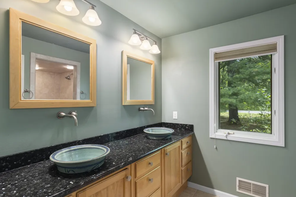 10376 Harmony Drive Green Lake Township, MI 49643