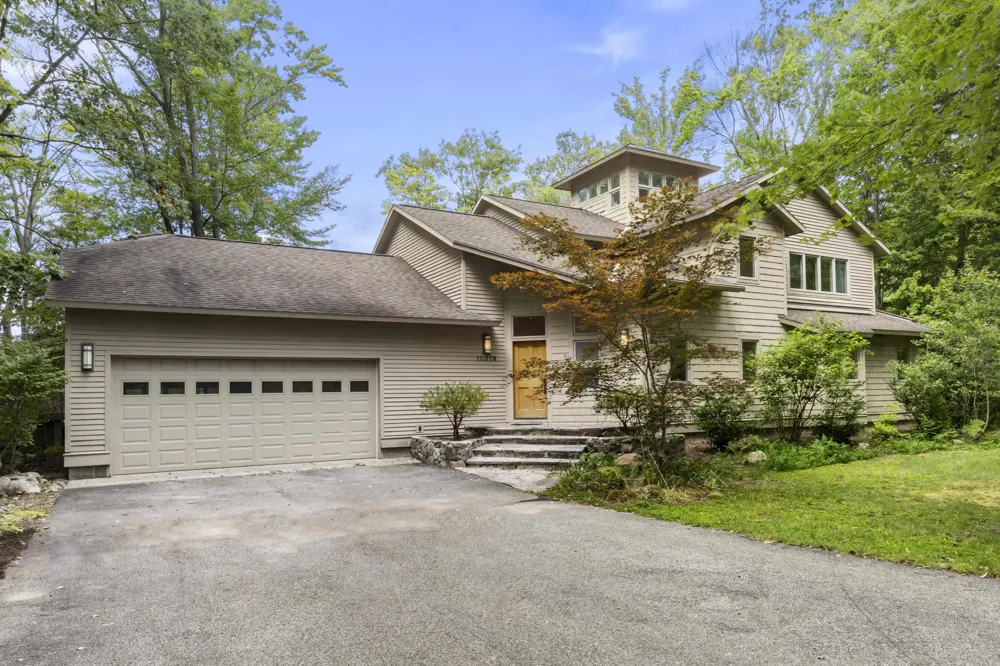 10376 Harmony Drive Green Lake Township, MI 49643