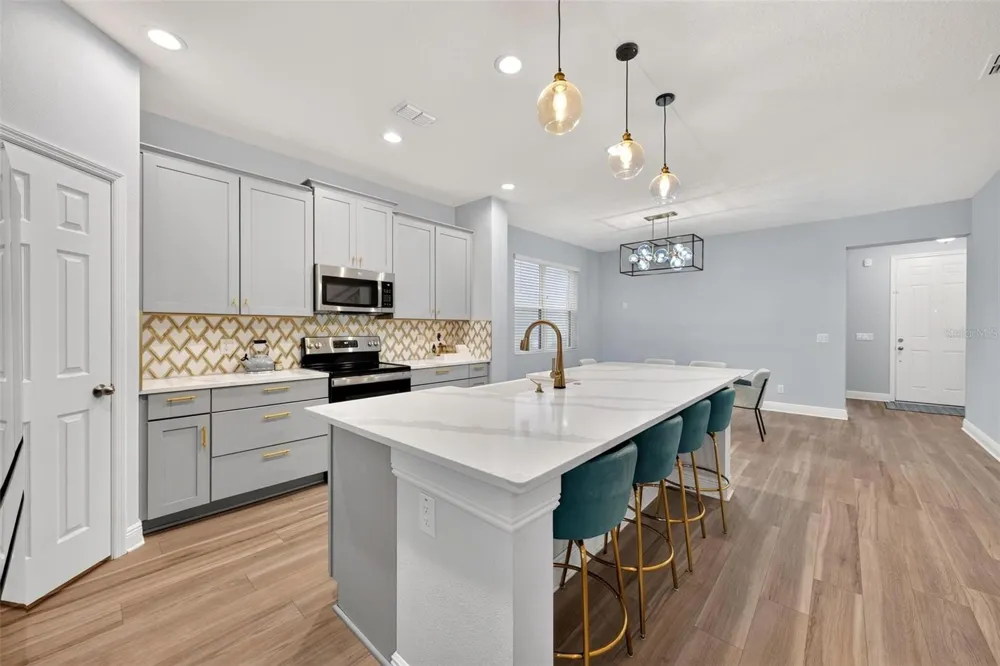 14427 CRESTAVISTA AVENUE Clermont, FL 34714