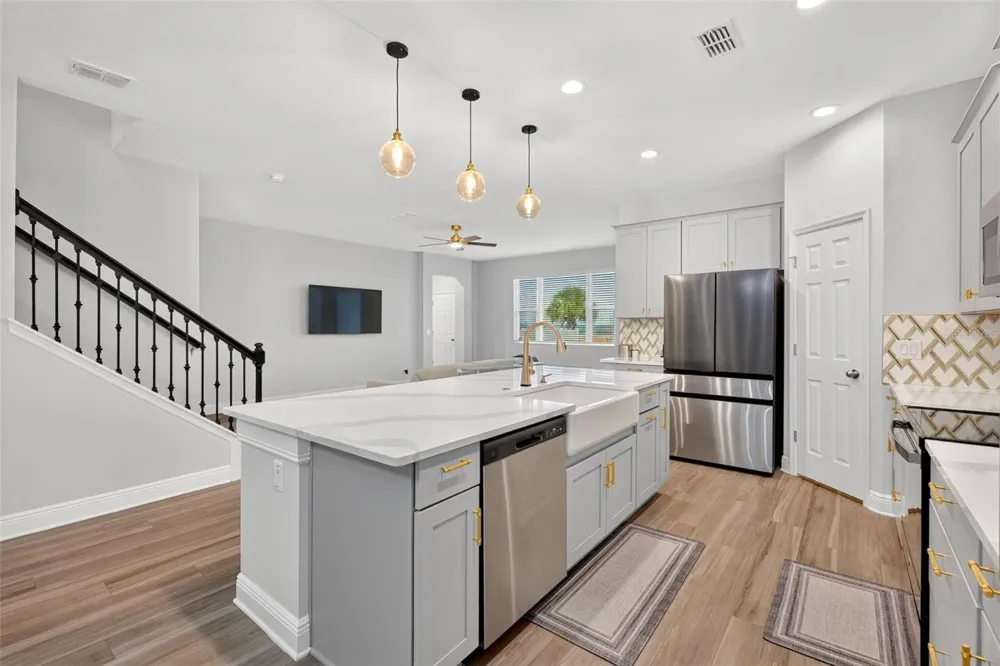 14427 CRESTAVISTA AVENUE Clermont, FL 34714