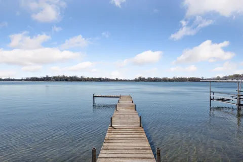 4877 Island View Drive