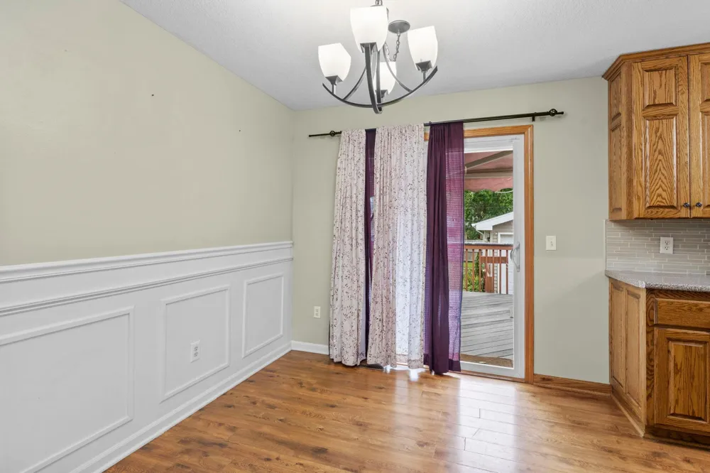 135 Davis Street S Cambridge, MN 55008