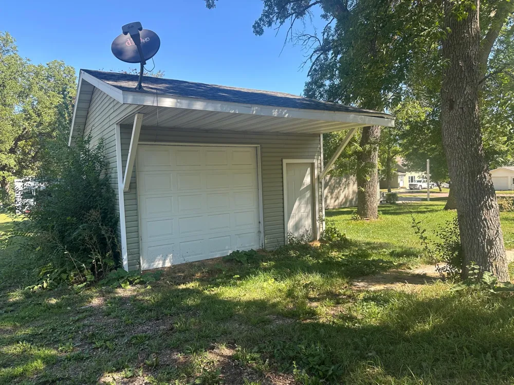 117 S Harold Street Ivanhoe, MN 56142