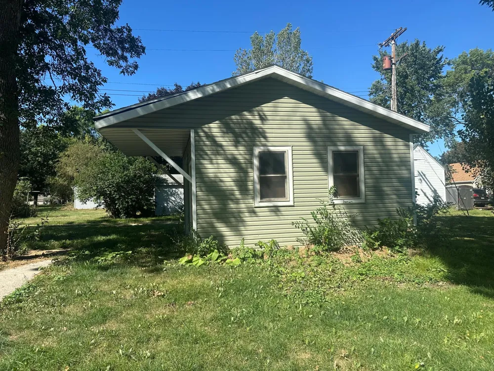 117 S Harold Street Ivanhoe, MN 56142