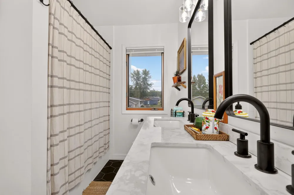 408 Mitchell Street Coleraine, MN 55722