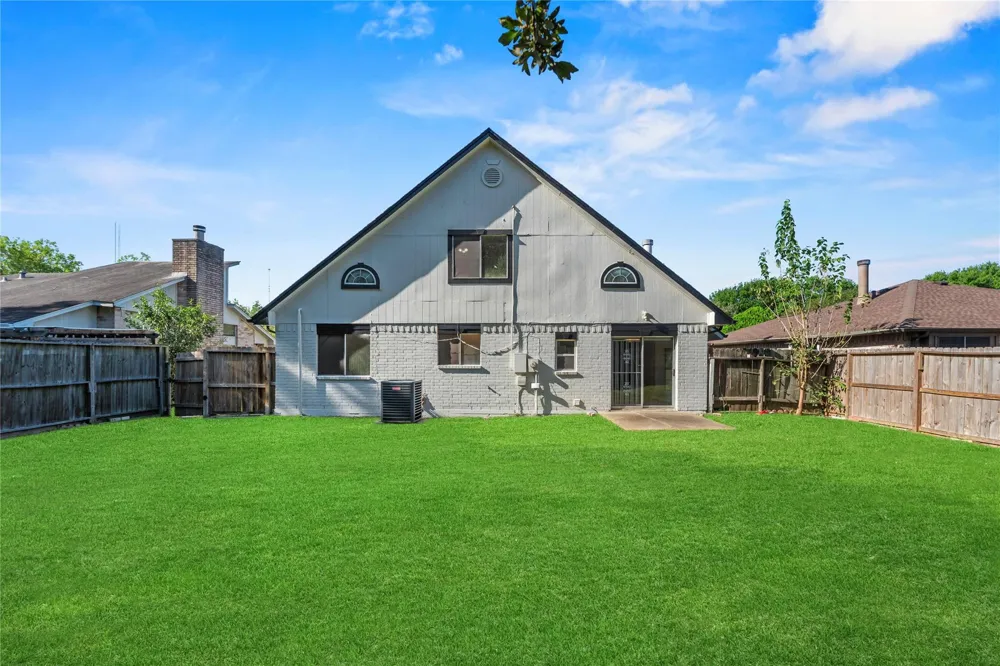 7526 Gulfbriar Place Houston, TX 77489