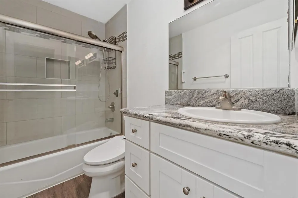 8548 Via Mallorca #A La Jolla, CA 92037