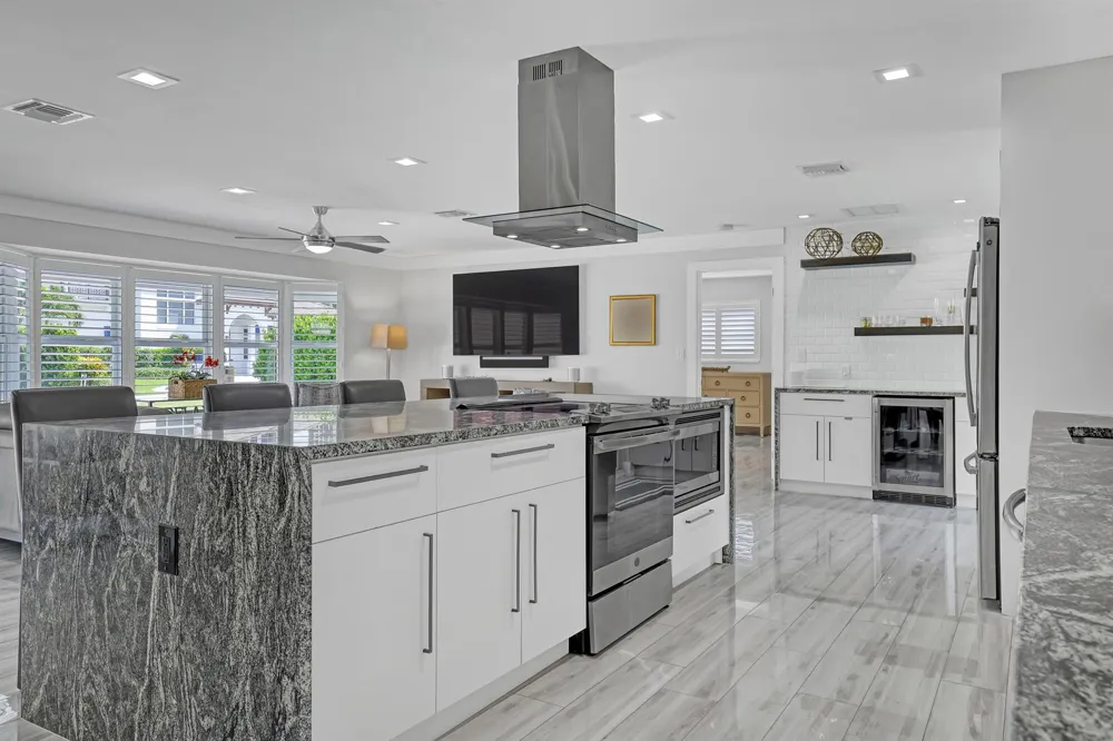 1191 BIMINI LANE Singer Island, FL 33404