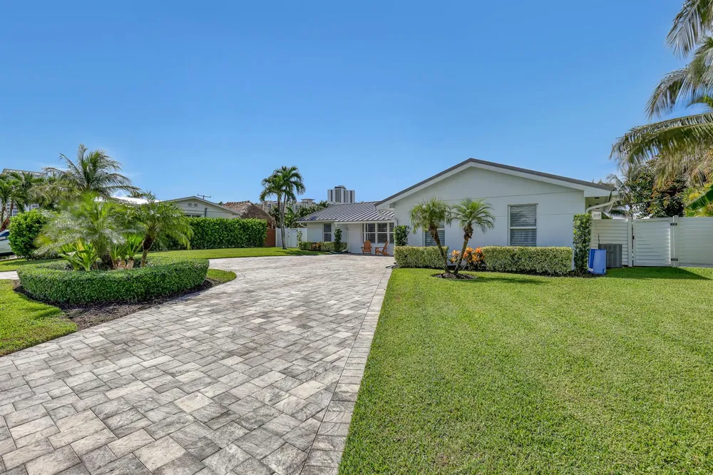 1191 BIMINI LANE Singer Island, FL 33404