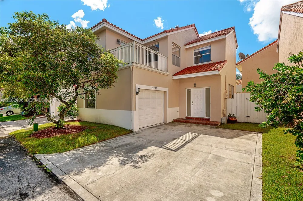 3780 Piedmont St Hollywood, FL 33021