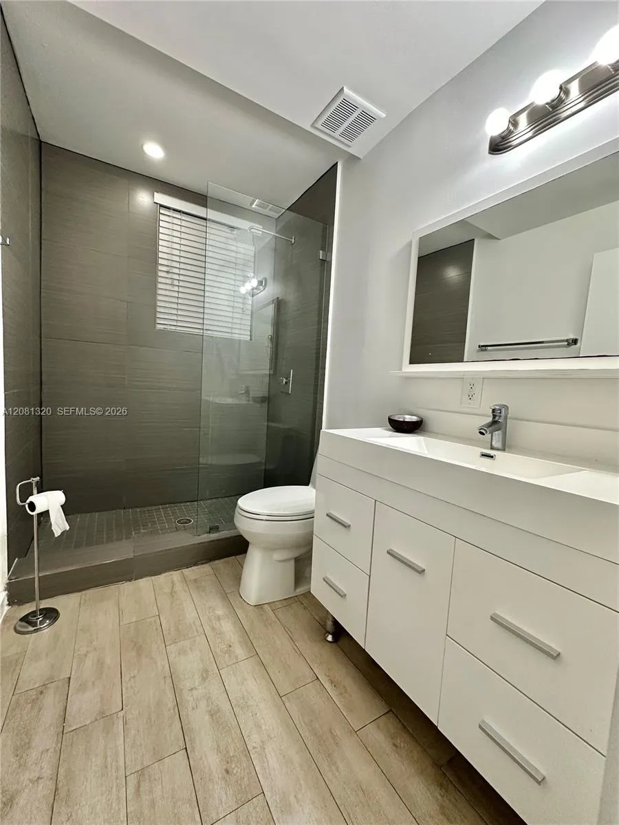 1611 Meridian Ave #103 Miami Beach, FL 33139