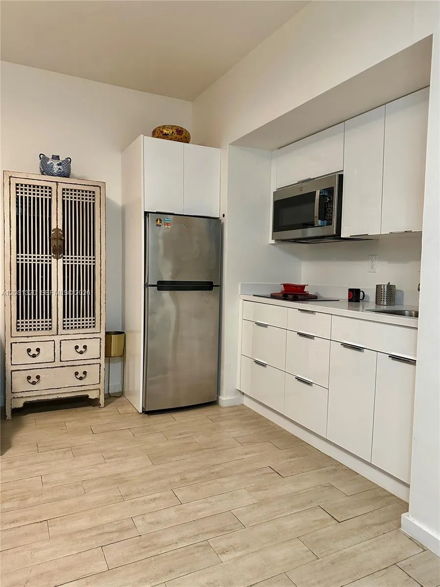 1611 Meridian Ave #103 Miami Beach, FL 33139