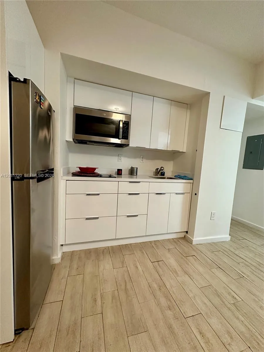 1611 Meridian Ave #103 Miami Beach, FL 33139