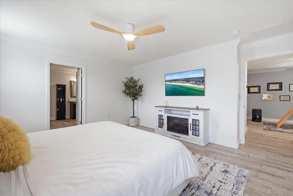 10519 WHISPERING HAMMOCK DRIVE Riverview, FL 33578