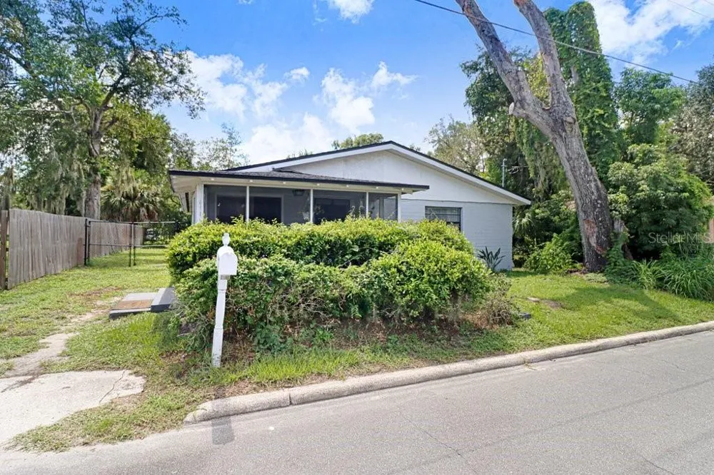 522 W 9TH STREET Lakeland, FL 33805