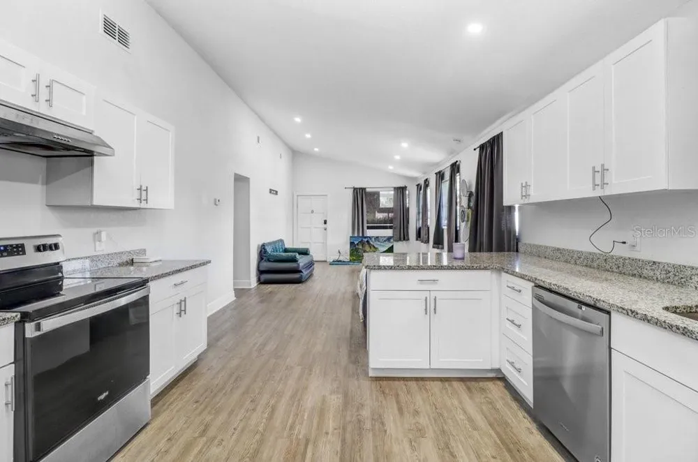 522 W 9TH STREET Lakeland, FL 33805