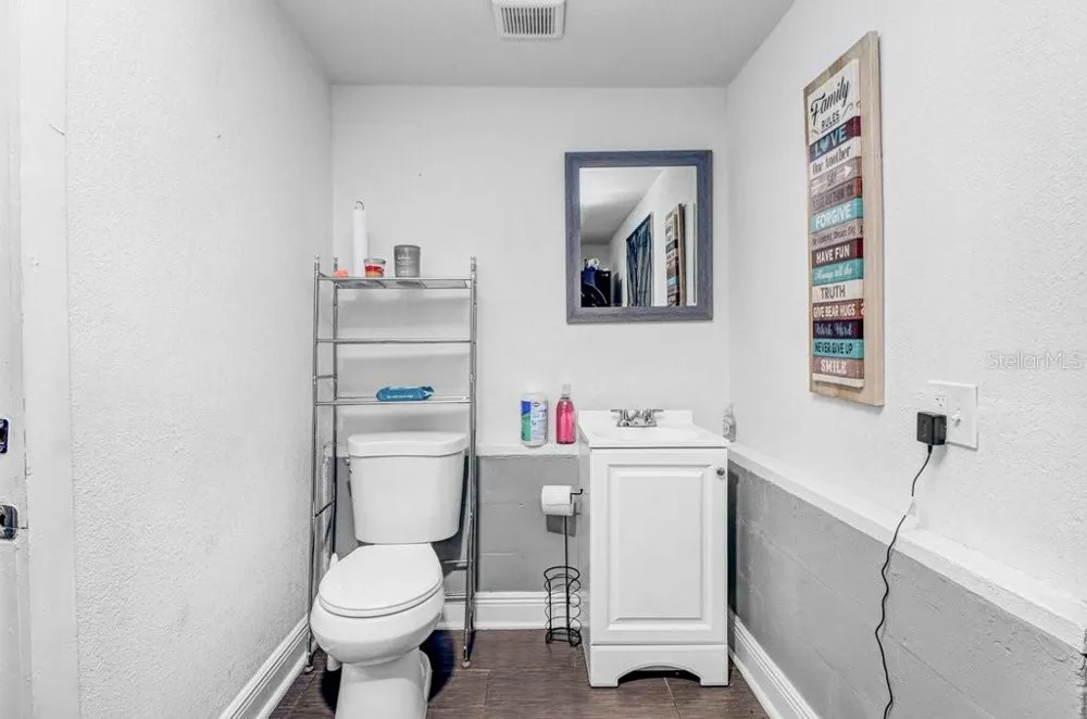 522 W 9TH STREET Lakeland, FL 33805