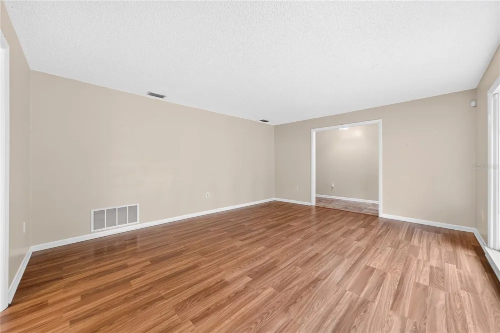 383 PALM DRIVE Oviedo, FL 32765