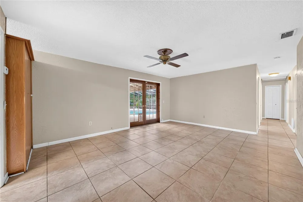 383 PALM DRIVE Oviedo, FL 32765