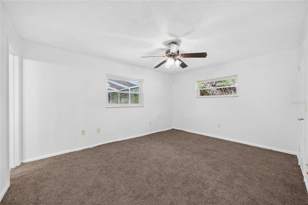 383 PALM DRIVE Oviedo, FL 32765