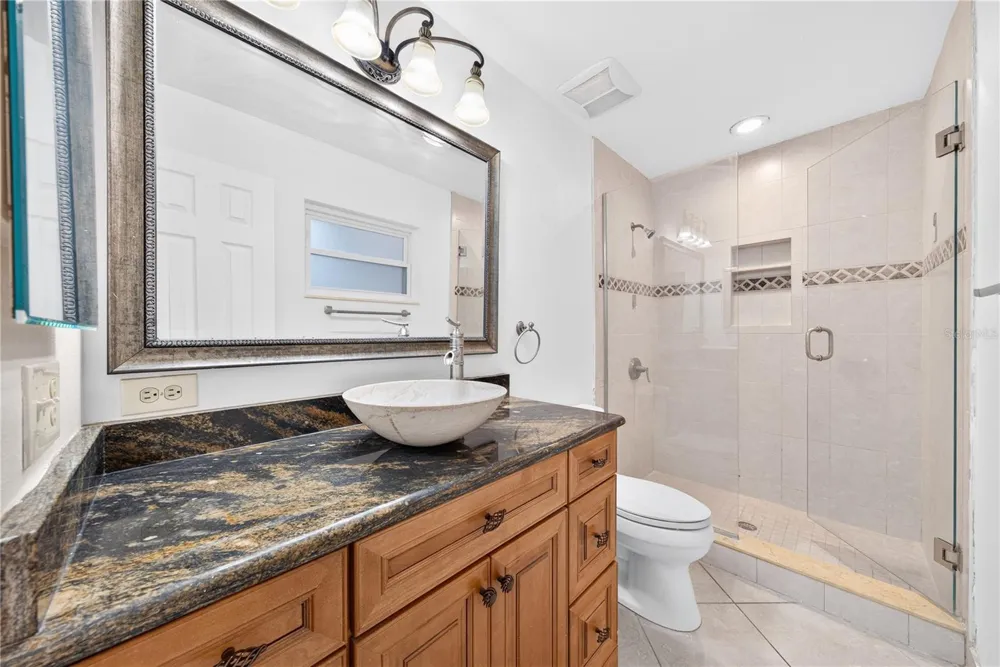 383 PALM DRIVE Oviedo, FL 32765