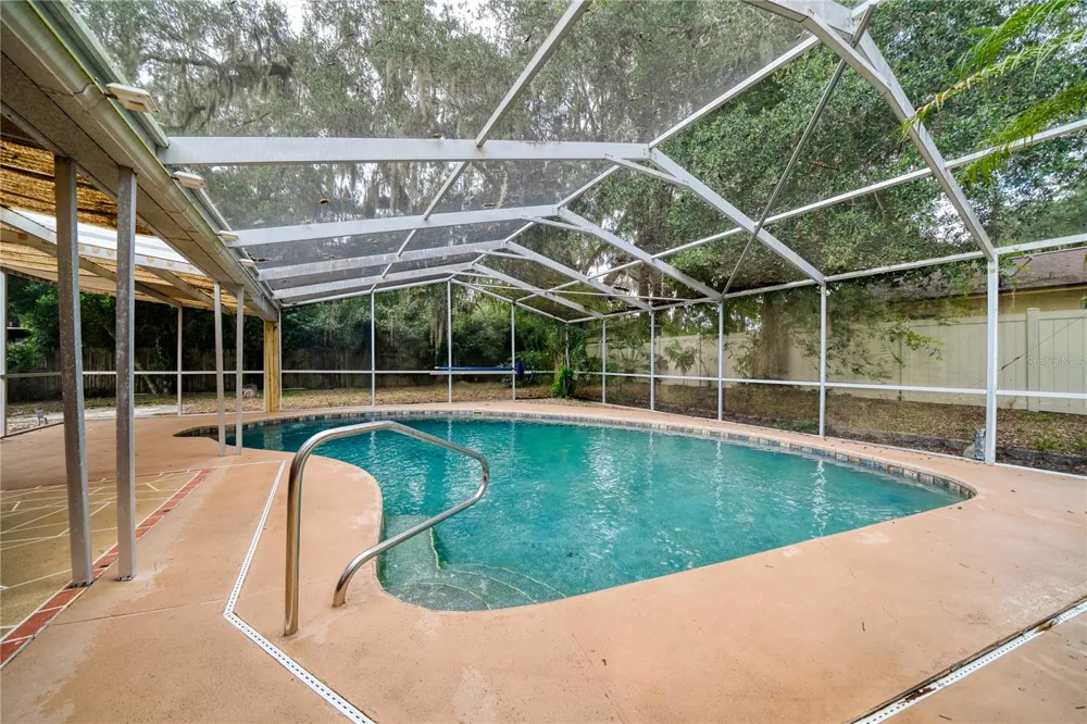 383 PALM DRIVE Oviedo, FL 32765