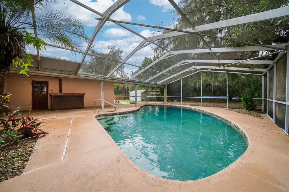 383 PALM DRIVE Oviedo, FL 32765