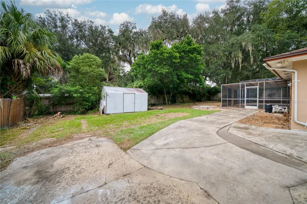 383 PALM DRIVE Oviedo, FL 32765