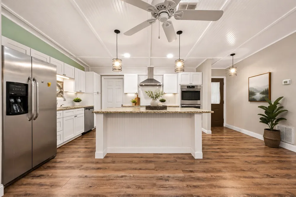 102 Rivercrest Street Luling, TX 78648