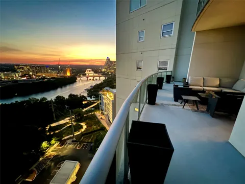 603 Davis Street #2108