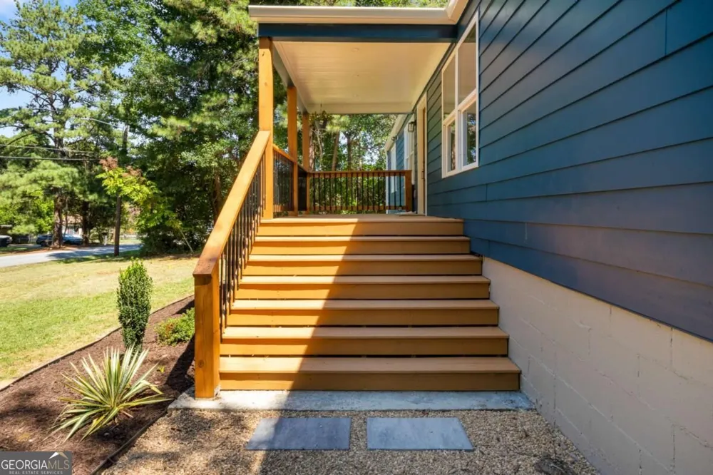 185 Linda LN SE Mableton, GA 30126