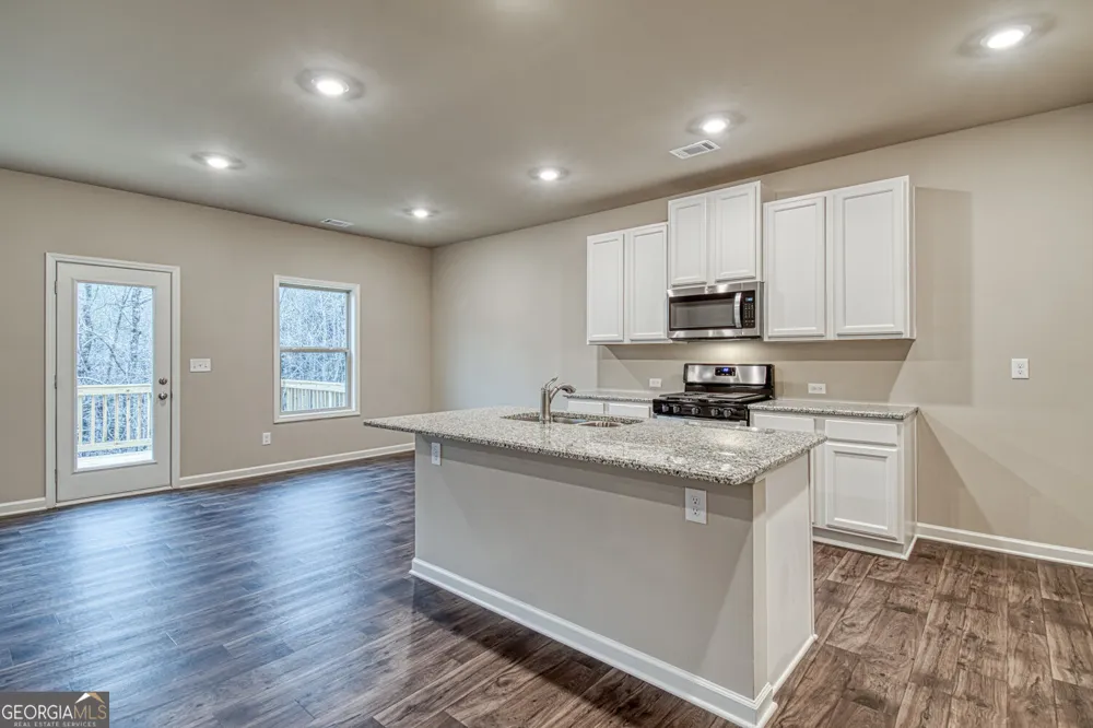 68 Avian WAY Auburn, GA 30011
