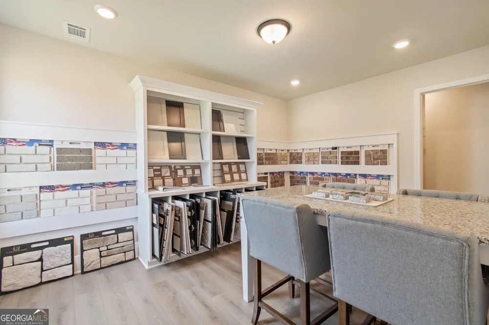 68 Avian WAY Auburn, GA 30011