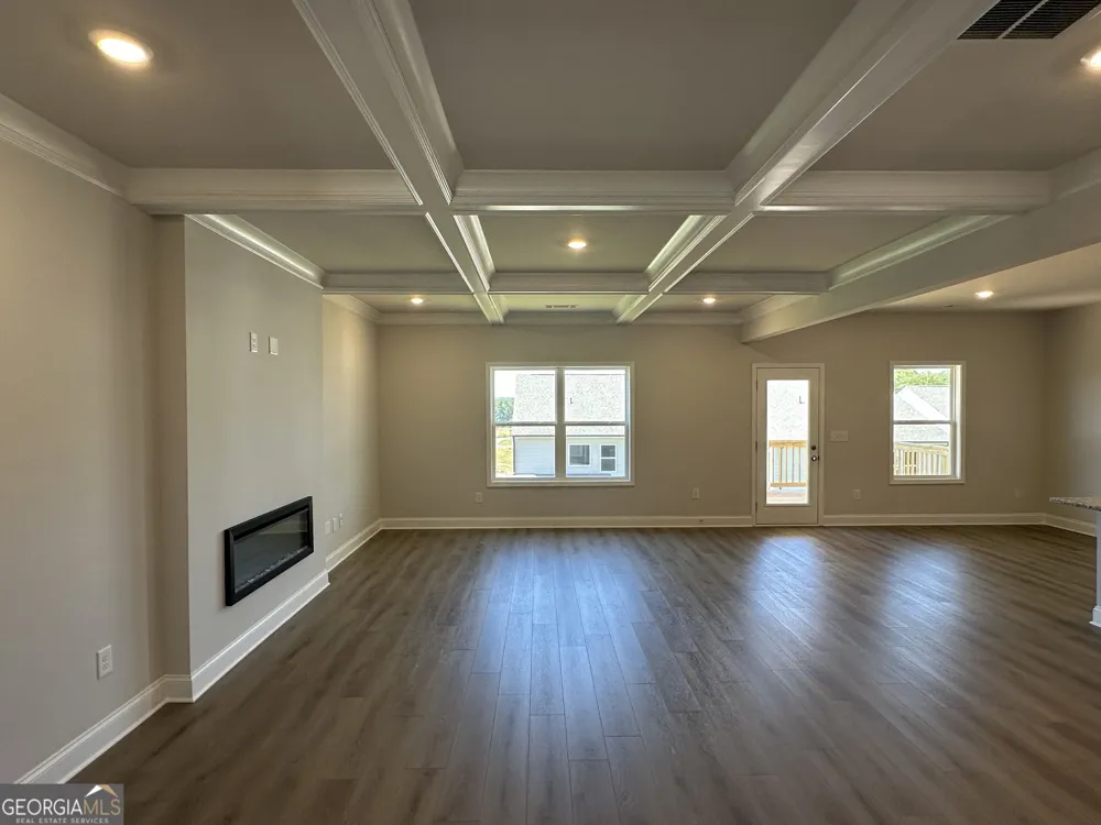68 Avian WAY Auburn, GA 30011
