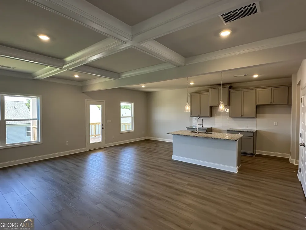 68 Avian WAY Auburn, GA 30011