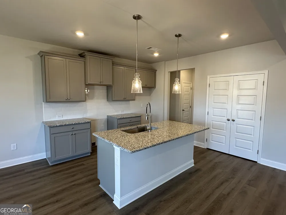 68 Avian WAY Auburn, GA 30011