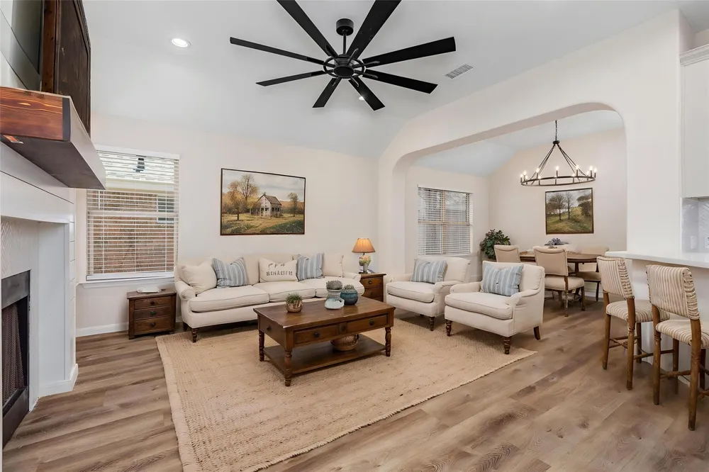 42 Camber Pine Place The Woodlands, TX 77382