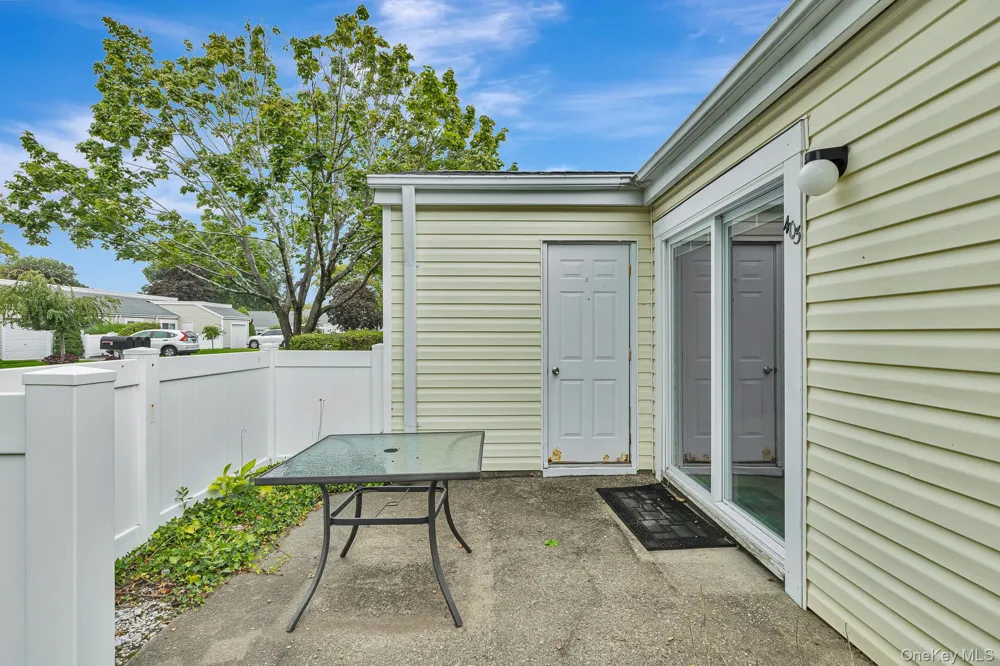 403 Cabot Court E Saint James, NY 11780
