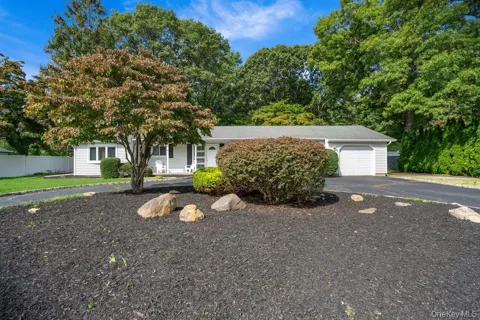 24 Blackfoot Trail