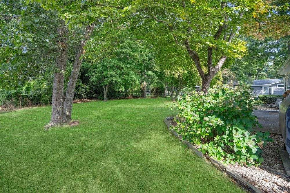 24 Blackfoot Trail Shoreham, NY 11786