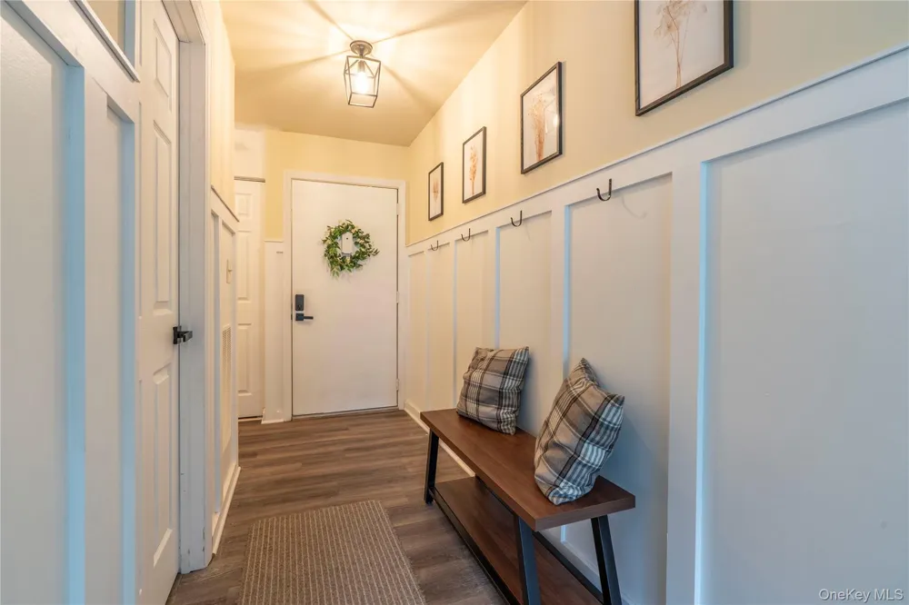 6 Knights Bridge #B Poughkeepsie, NY 12603
