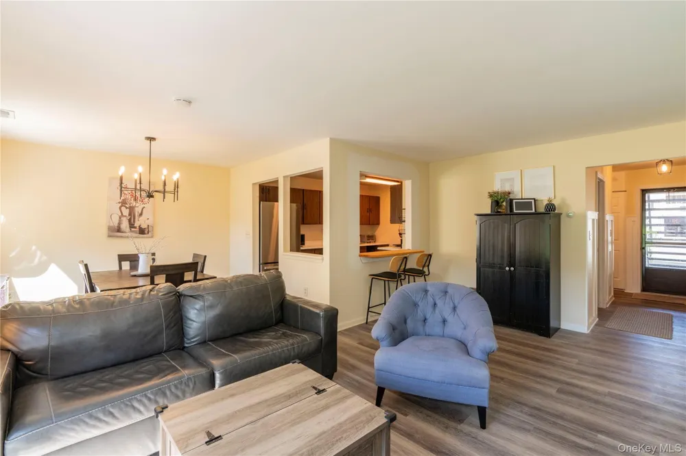 6 Knights Bridge #B Poughkeepsie, NY 12603