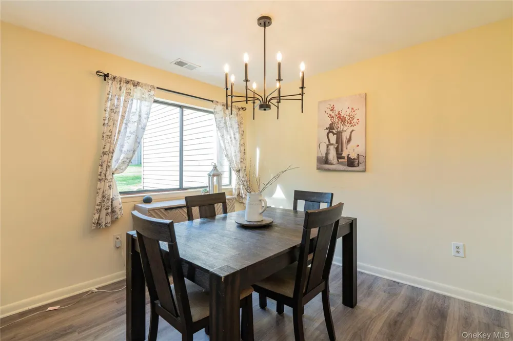 6 Knights Bridge #B Poughkeepsie, NY 12603