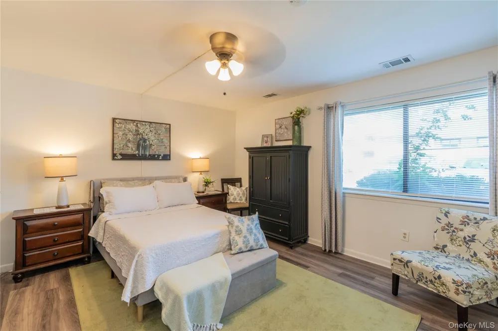 6 Knights Bridge #B Poughkeepsie, NY 12603