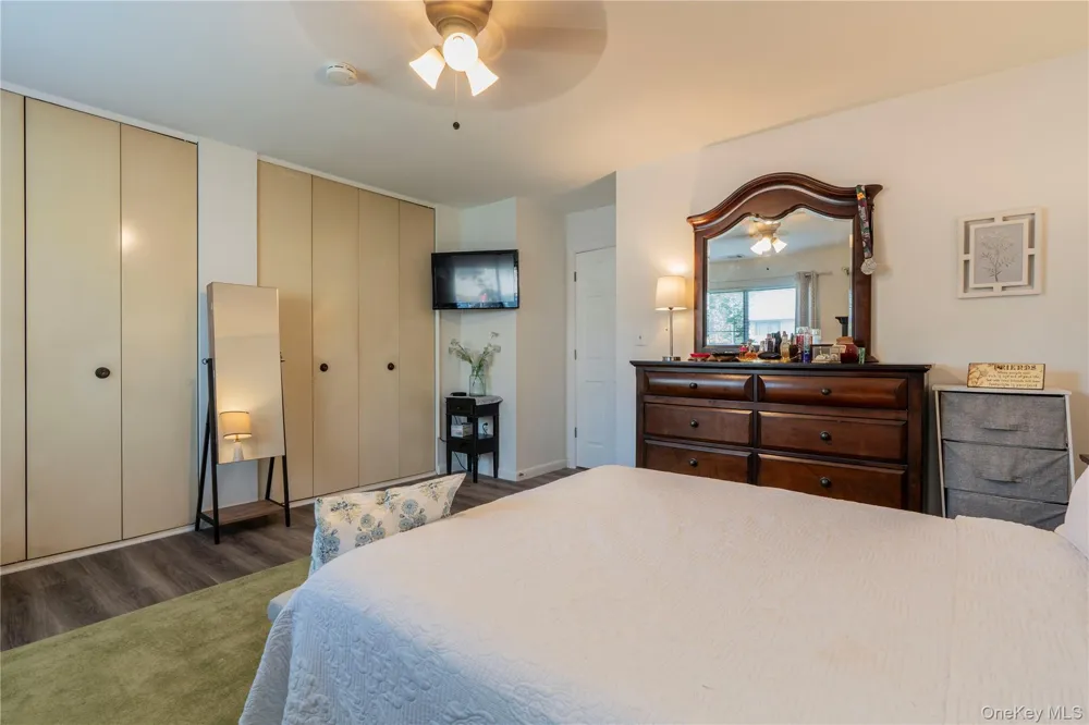 6 Knights Bridge #B Poughkeepsie, NY 12603